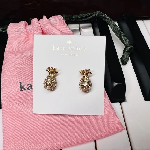 NWT Kate Spade New York By The Pool Gold Pineapple Stud Earrings Necklace Set - Picture 4 of 14
